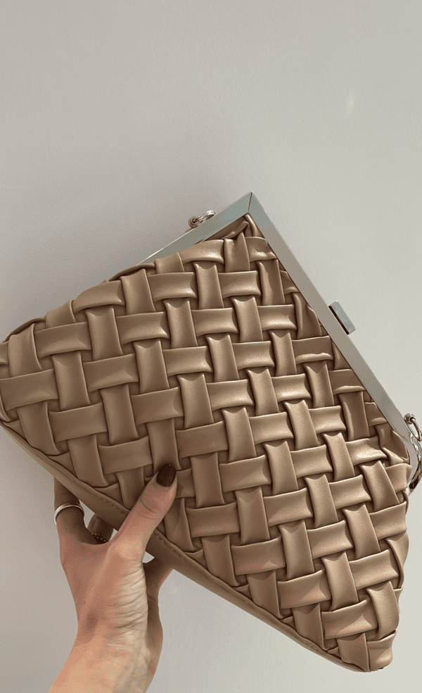 Clutch intrecciata burro