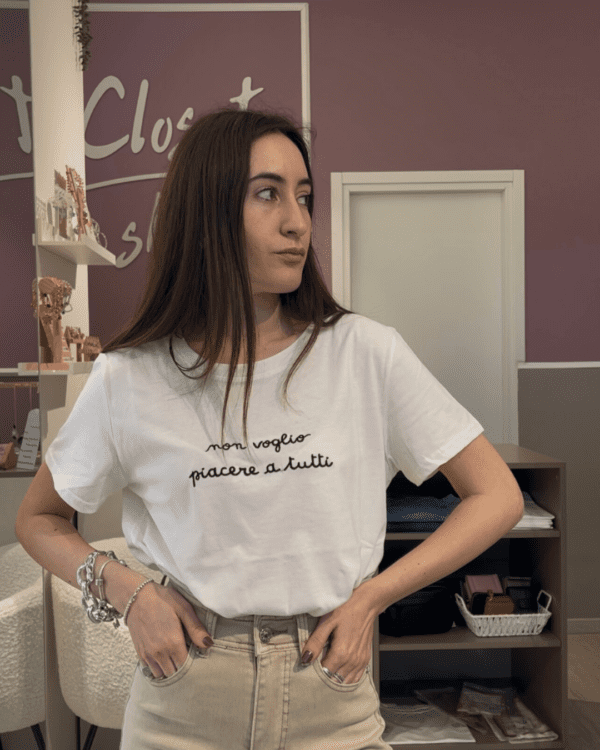 T-shirt 'Non voglio piacere a tutti'