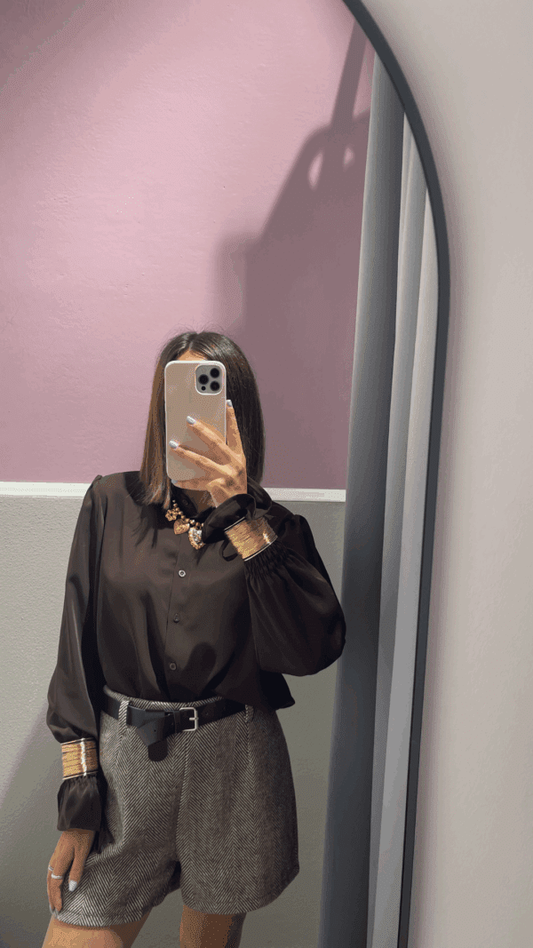Short in panno effetto spigato